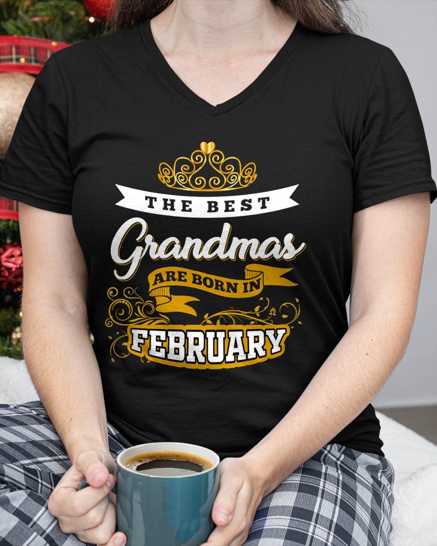 FEBRUARY GRANDMAS ARE THE BEST - FOR WOMEN - TLEE02 (SKU2605-238-02)