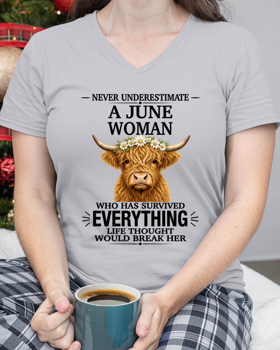 JUNE WOMAN HIGHLAND COW SHIRT - FOR WOMEN - TLEE06 (SKU2606-158-06)