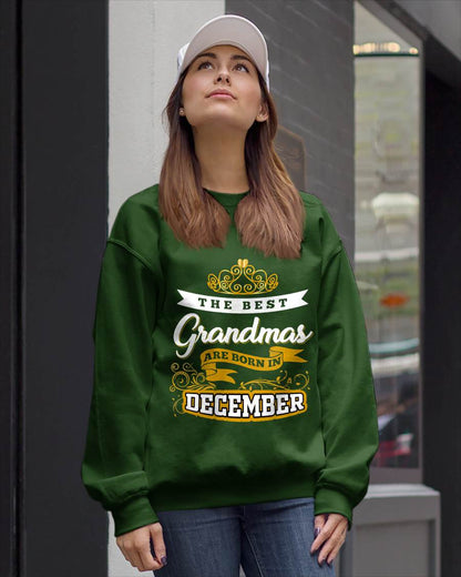 DECEMBER GRANDMAS ARE THE BEST - FOR WOMEN - TLEE12 (SKU2605-238-12)