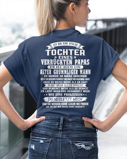 MÄRZ / TOCHTER EINES VERRÜCKTEN PAPAS SHIRT - GESCHENK VOM PAPA  - TLEE03 (SKU2606-230-03)