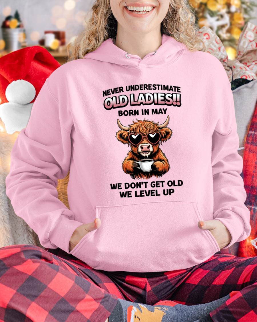 MAY BORN WOMEN LEVEL UP, NEVER GROW OLD SHIRT - FOR WOMEN - TLEE05 (SKU2606-79-05)